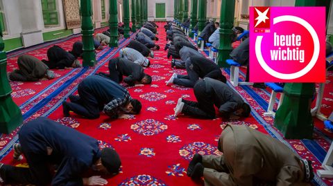 Uiguren beim Beten