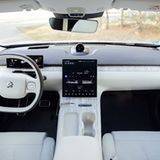 Der Innenraum ist weitesgehend entschlackt