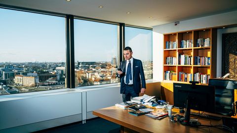 Lars Windhorst, fotografiert Anfang 2022 in der Berliner Repräsentanz seiner Tennor-Gruppe