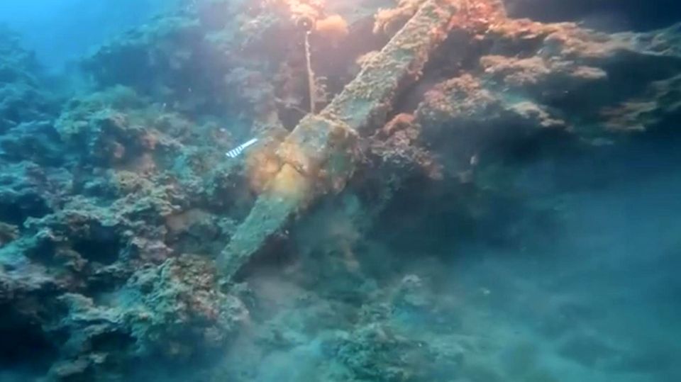 Wrack von Schiff: Forscher bergen 2200 Jahre alte Anker vor Sizilien
