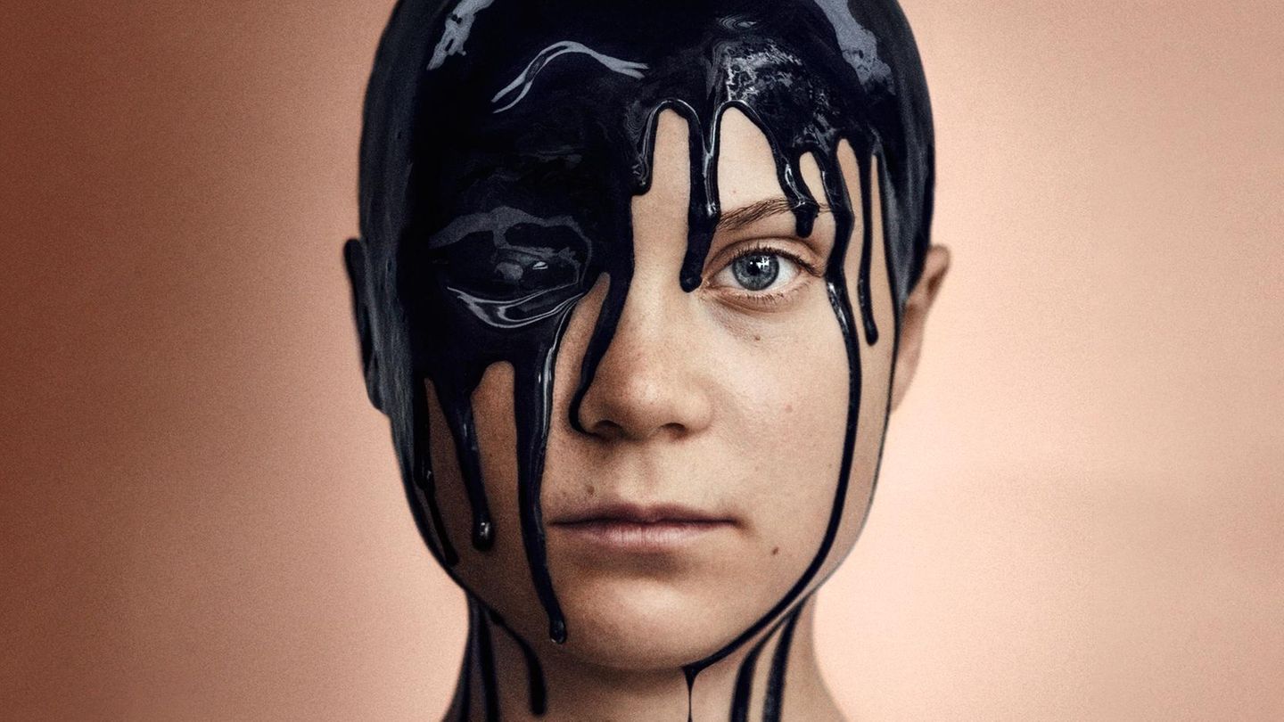 Klimaaktivistin Greta Thunberg in Öl gecovert
