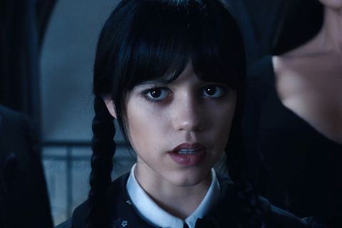 Gegen diese Schule ist Hogwarts ein Feriencamp – "Wednesday Addams" im gruseligen Trailer