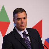 Der spanische Ministerpräsident Pedro Sanchez setzt auf eine "Solidaritätssteuer". Die zusätzliche Vermögenssteuer soll befristet 2023 und 2024 für Vermögen ab drei Millionen Euro erhoben werden. Betroffen wären 23.000 Menschen in Spanien, die durchschnittlich 65.000 Euro mehr Steuern zahlen müssten. Die Regierung rechnet so mit 1,5 Milliarden Euro zusätzlicher Einnahmen. Mit dem Geld will die Regierung Belastungen breiter Bevölkerungsschichten durch die hohe Inflation abschwächen.