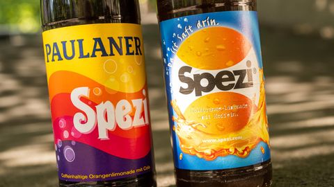 Urteil im Rechtsstreit um ein Getränk: Paulaner Spezi (links) und Spezi Original (rechts)