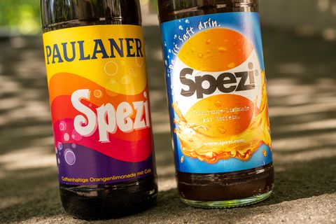 Urteil im Rechtsstreit um ein Getränk: Paulaner Spezi (links) und Spezi Original (rechts)