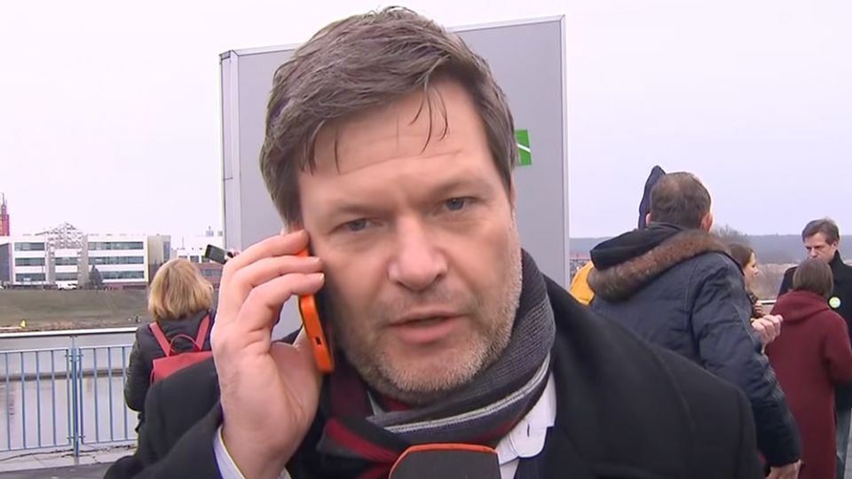 Faktencheck zu Robert Habeck Video: „Warum ich solche dusseligen Fehler mache“