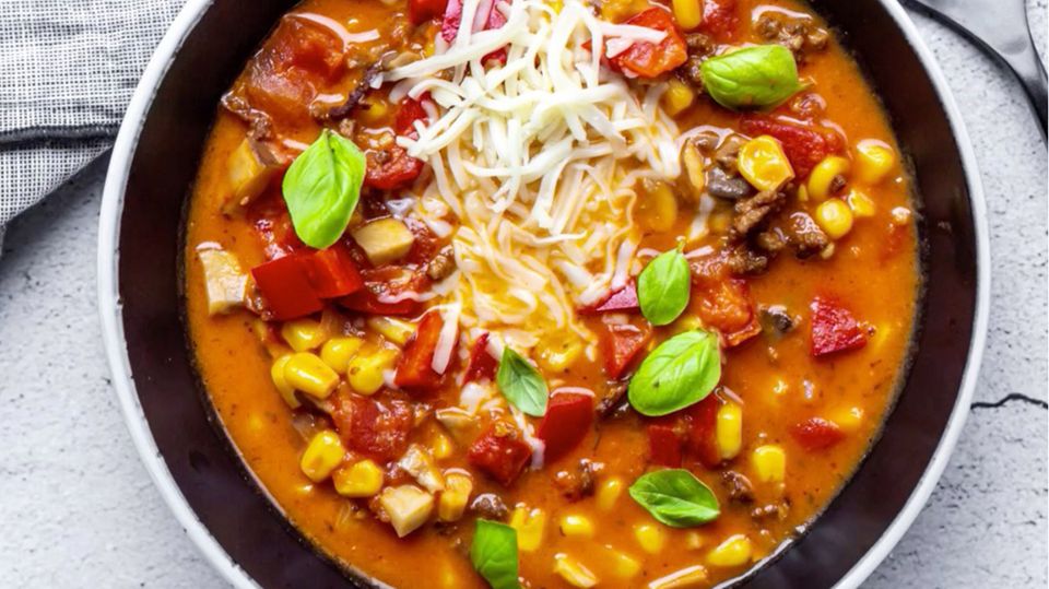 Omas Pizzasuppe: Diese leckere Suppe mag die ganze Familie