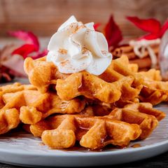 Rezepte: Leckere Kürbis- und Haselnusswaffeln im Video