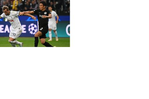 Makoto Hasebe, Harry Kane