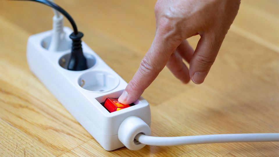 Steigende Energiekosten: Mit diesen Tipps sparen Sie im Haushalt Geld Steigende Energiekosten: Mit diesen Tipps sparen Sie im Haushalt Geld