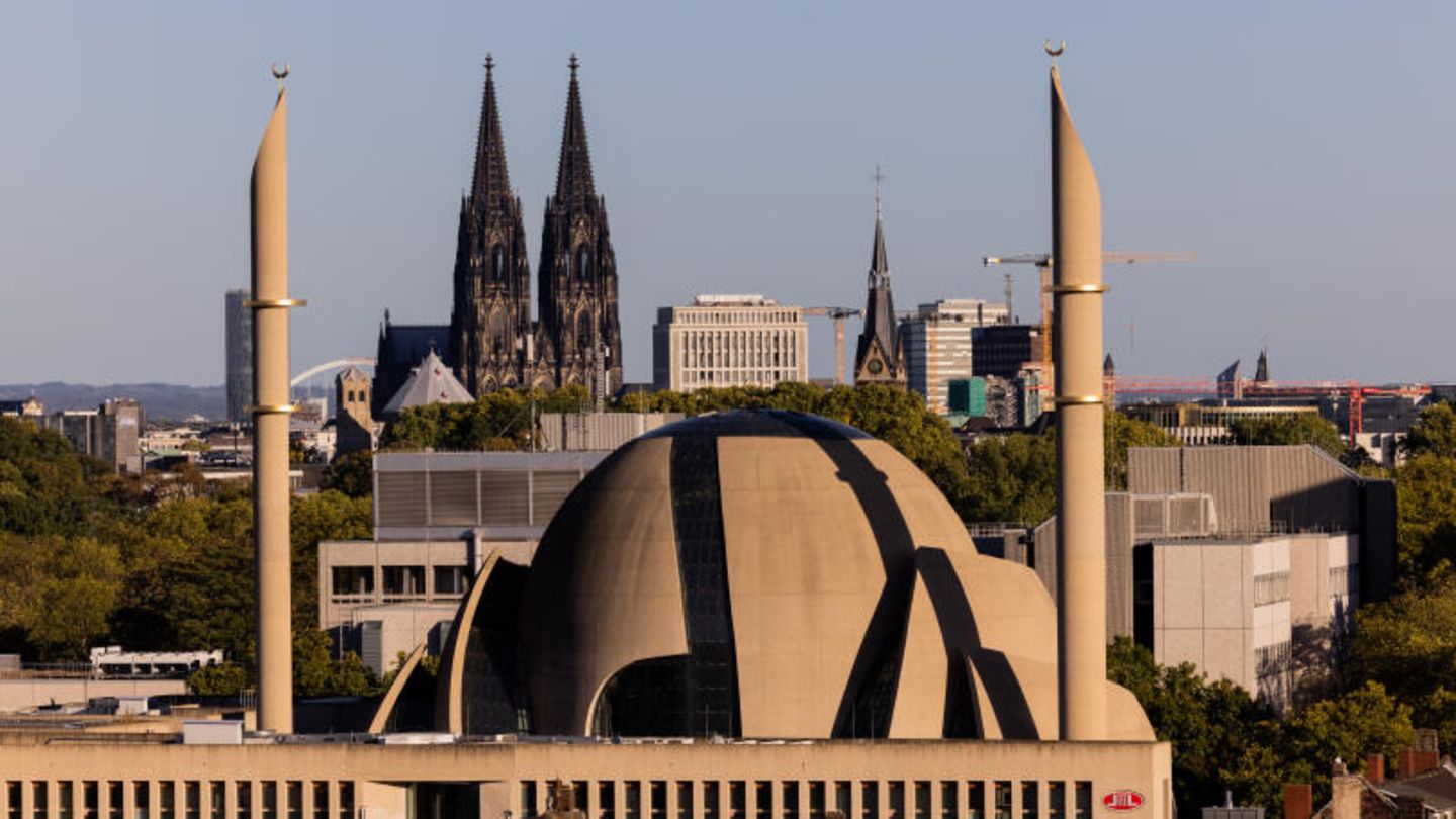 Muezzin call in Cologne: Don't suffocate differentiation through tolerance