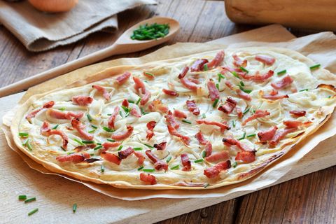 Schneller Flammkuchen: So einfach gelingt Ihnen das leckere Rezept