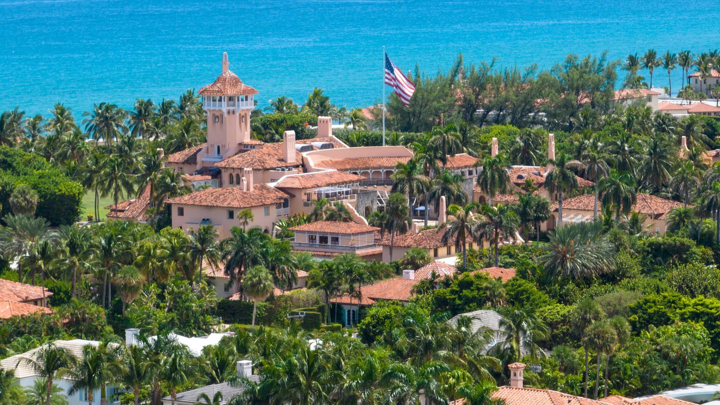 Luftaufnahme von Donald Trumps Anwesen Mar-a-Lago