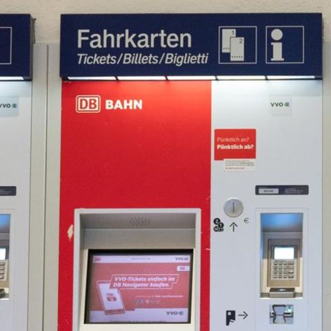 Fahrkartenautomaten dürften bei einer Einführung des 49-Euro-Tickets für die meisten Menschen überflüssig werden