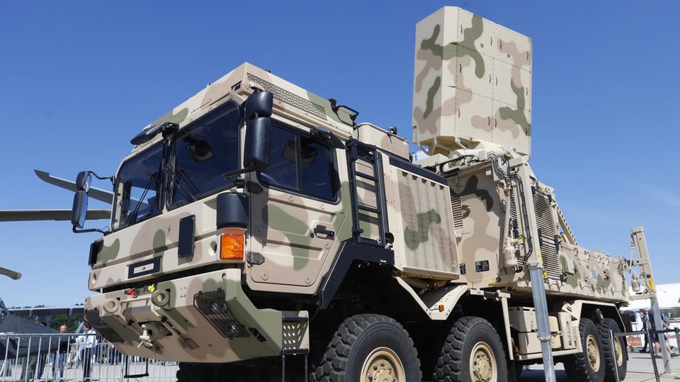 IRIS-T - das modernste Luftabwehrsystem Deutschlands - wird an die Ukraine geliefert