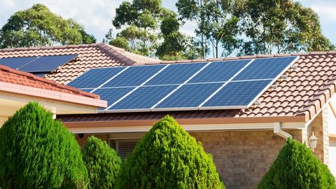 Autonom Strom erzeugen und auch noch Geldsparen - diese Faktorem treiben den Solarboom an.