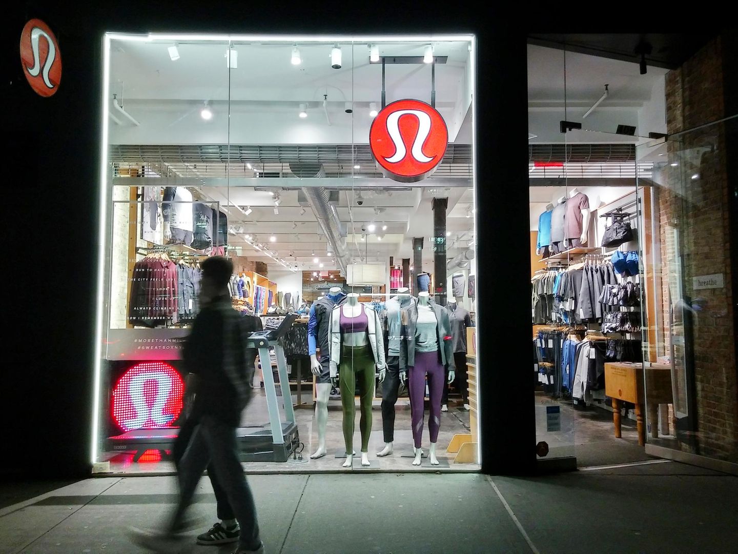 Bei wem ist Lululemon beliebt?