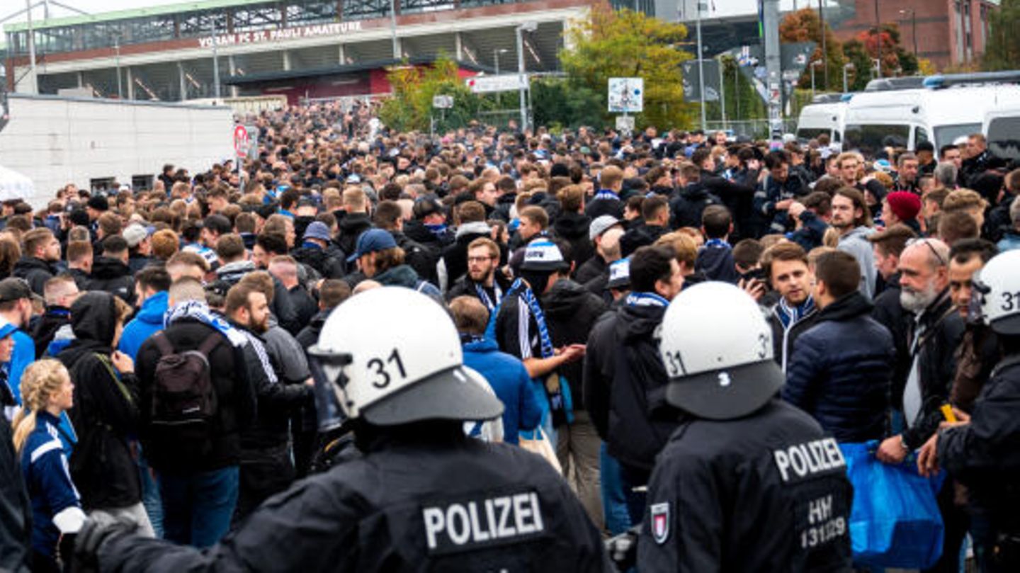 City derby Hamburg: scenes of violence with the police - FC.  St Pauli demands clarification