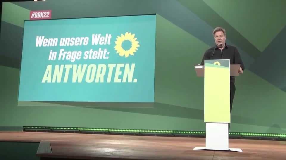 Video: Grünen-Parteitag unterstützt Habeck-Linie zu AKW-Reservebetrieb Video: Grünen-Parteitag unterstützt Habeck-Linie zu AKW-Reservebetrieb