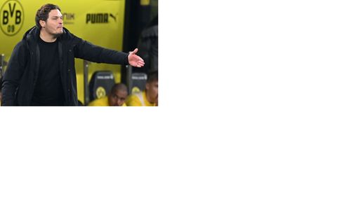Dortmunds Cheftrainer Edin Terzic gibt Anweisungen