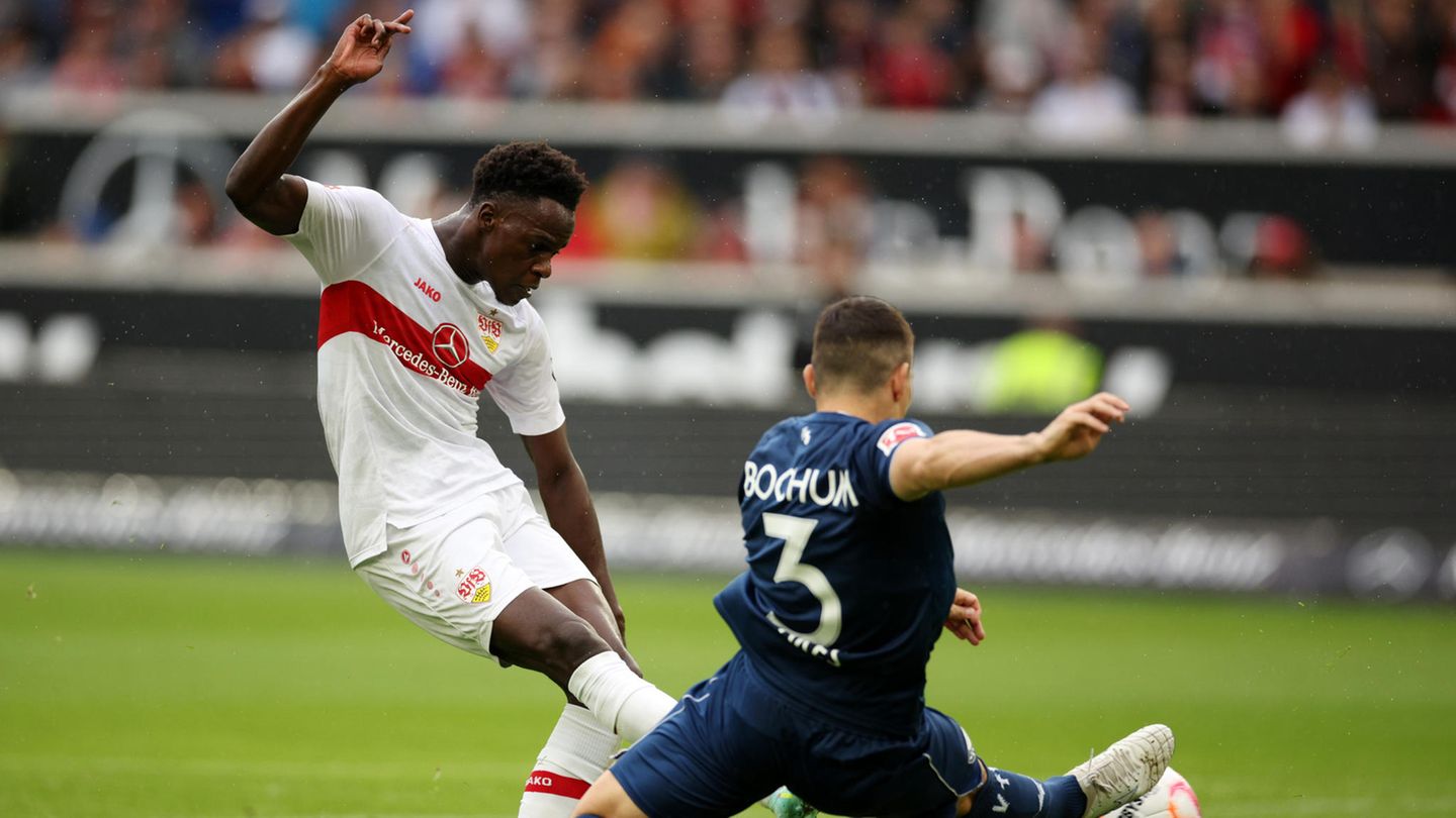 VfB Stuttgart – VfL Bochum 4:1  Naouirou Ahamada erzielt das zweite Tor für den VfB Stuttgart. Mit dem hohen Sieg gelingt den Schwaben ein echter Befreiungsschlag. Beim Gegner sieht es weiterhin düster aus. Bochum bleibt einsamer Tabellenletzter.