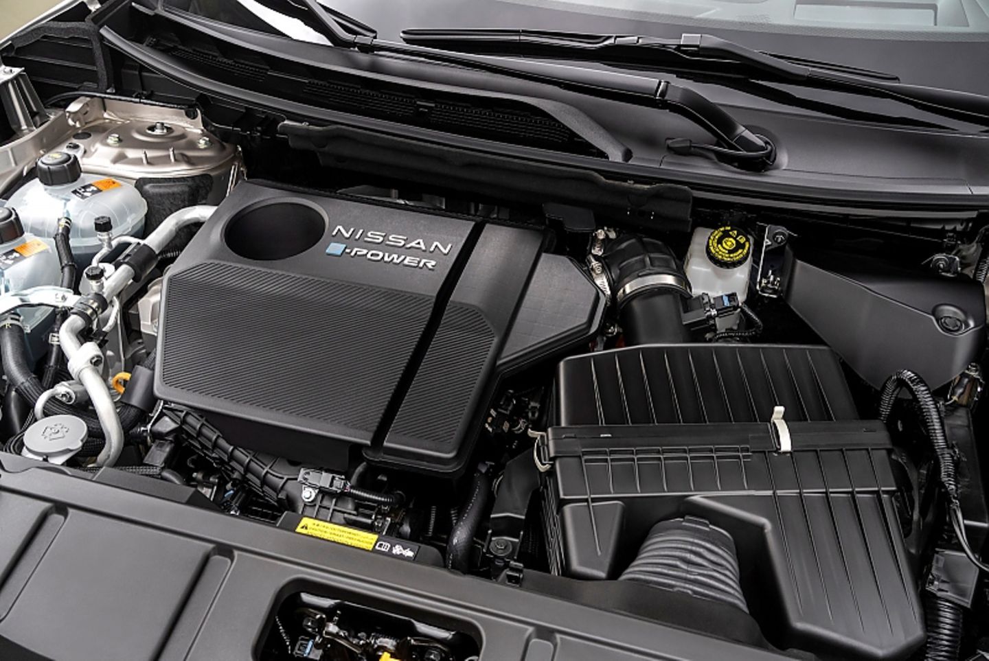 Der Bernziner im Nissan X-Trail erzeugt Strom