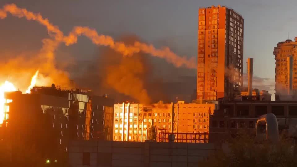Video: Kiewer Innenstadt von Angriffen erschüttert Video: Kiewer Innenstadt von Angriffen erschüttert