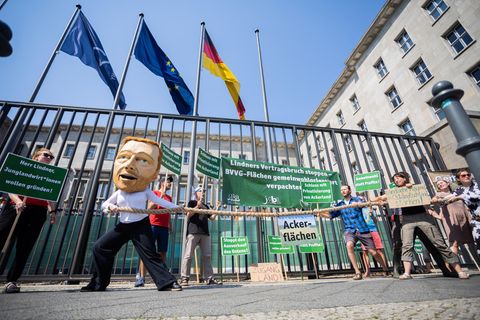 Eine Protestaktion von Junglandwirten vor dem Bundesfinanzministerium in Berlin