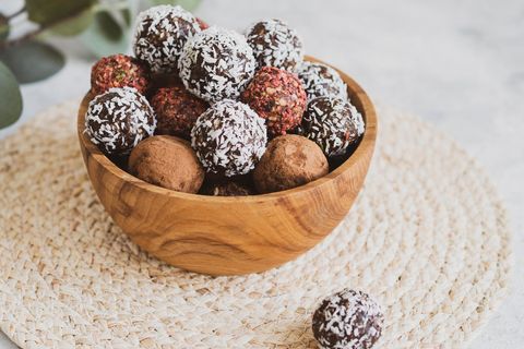 Mit nur drei Zutaten: Drei leckere und einfache Rezepte für Energyballs