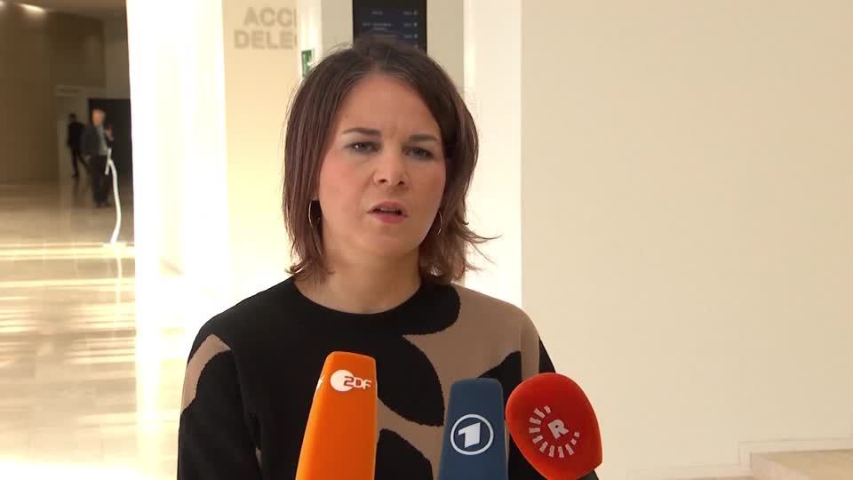 Video: EU-Außenminister drohen Iran mit Sanktionen im Fall von Drohnen-Lieferung Video: EU-Außenminister drohen Iran mit Sanktionen im Fall von Drohnen-Lieferung