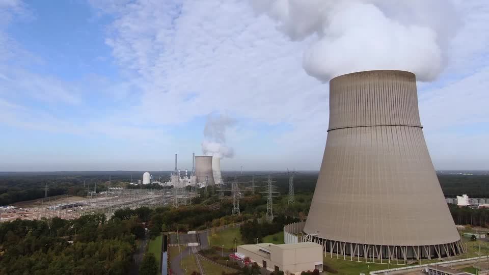 AKW-Streit: Machtwort von Scholz: Alle drei deutschen Atomkraftwerke sollen bis Mitte April laufen können