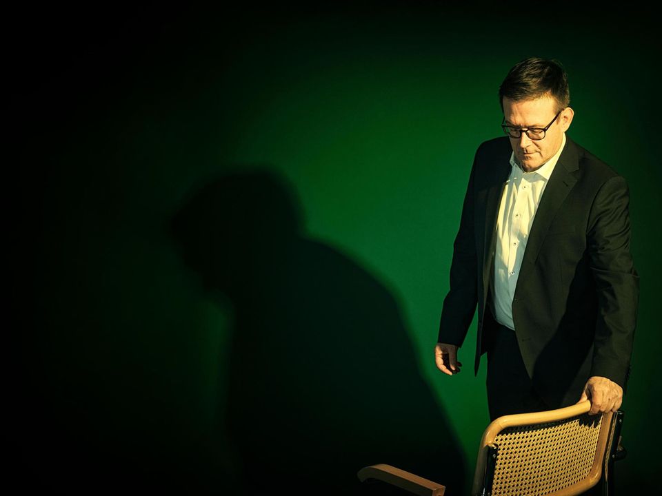 Portrait Roland Weber (FINAL) &gt;&gt; Roland Weber. Rechtsanwalt. 14.12..21 in Berlin.    2021 Gene Glover   Agentur Focus