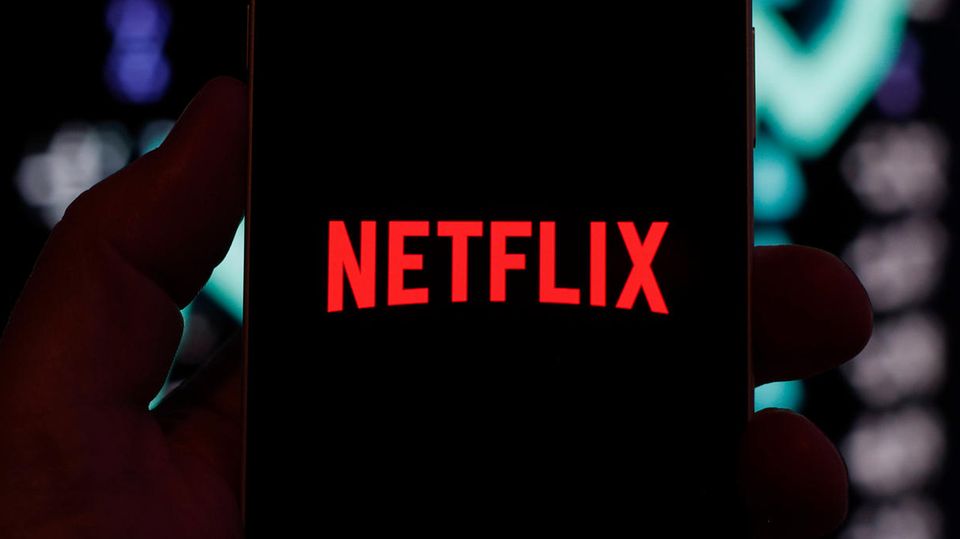 Netflix-Logo auf Smartphone