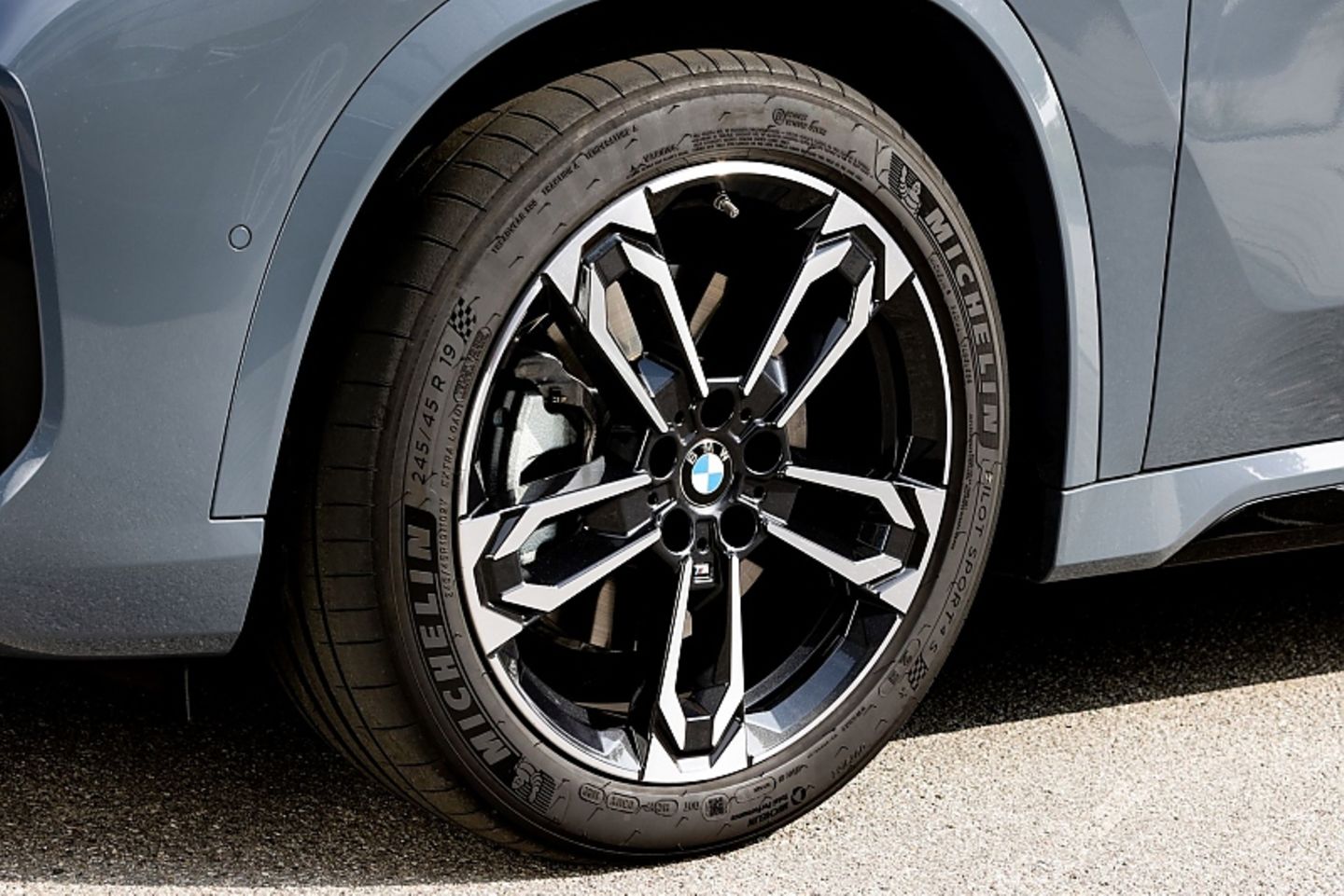 BMW X1 xDrive23i