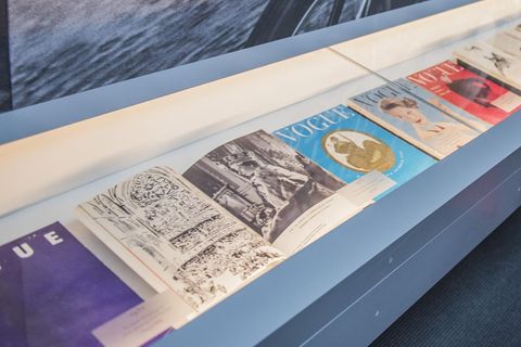 Historische "Vogue"-Cover in einer Ausstellung