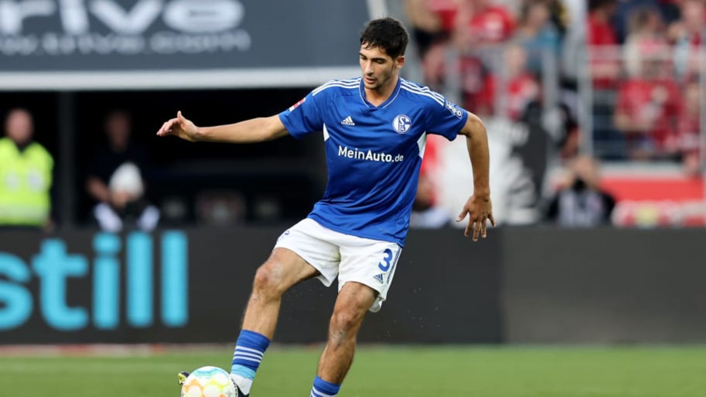 Defender alarm at Schalke: Leo Greiml will also be absent until the end of the year! Defender alarm at Schalke: Leo Greiml will also be absent until the end of the year!