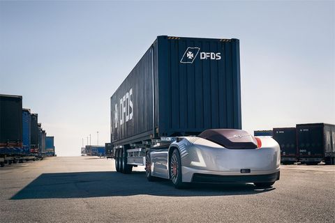 Schwere LKW ohne Fahrer können schon vor 2025 auf die Straße kommen.