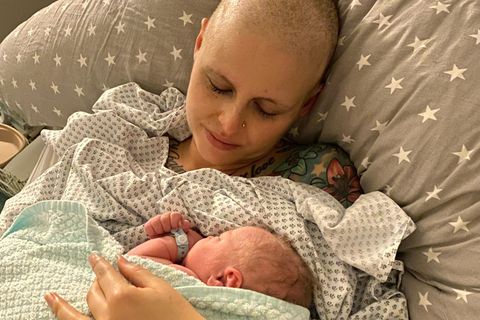 Linda Wagner mit Sohn im Krankenhaus