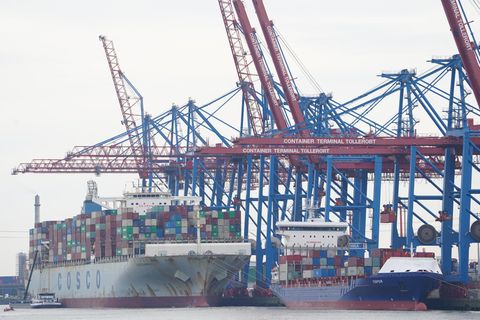 Containerterminal Tollerort im Hamburger Hafen
