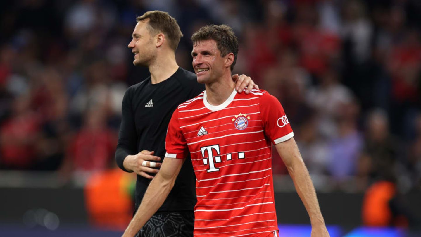 Manuel Neuer, Thomas Muller