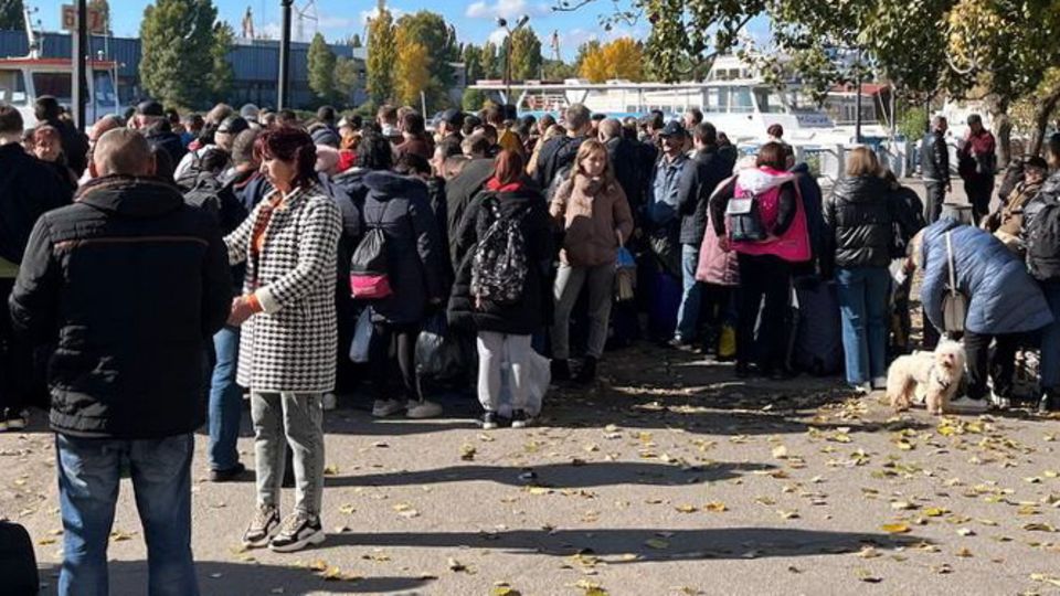 "Zwangs-Evakuierung nach Russland" – Reporter über Lage in Cherson