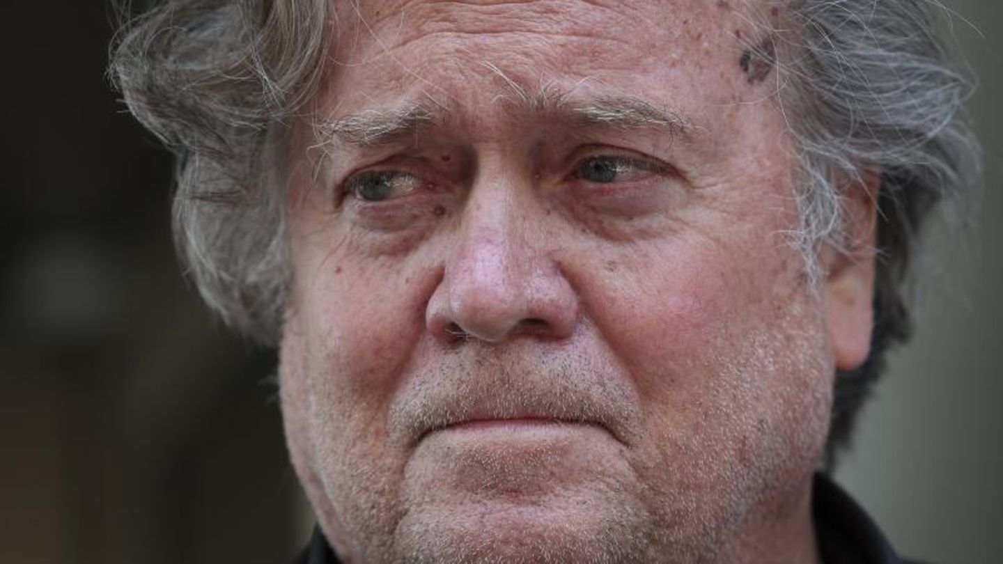 Steve Bannon
