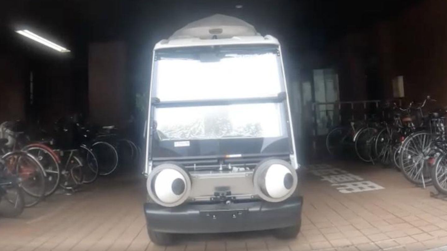Tokyo: Autonomous cars are said to be safer with huge bulging eyes
