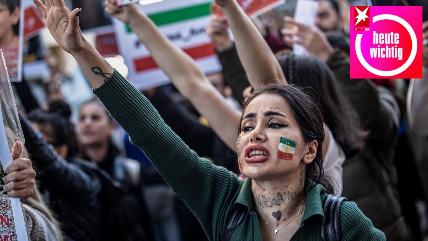 Iran protests on the way to revolution – the podcast “important today”