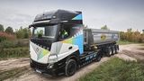 Mercedes eActros LongHaul mit Kipplader