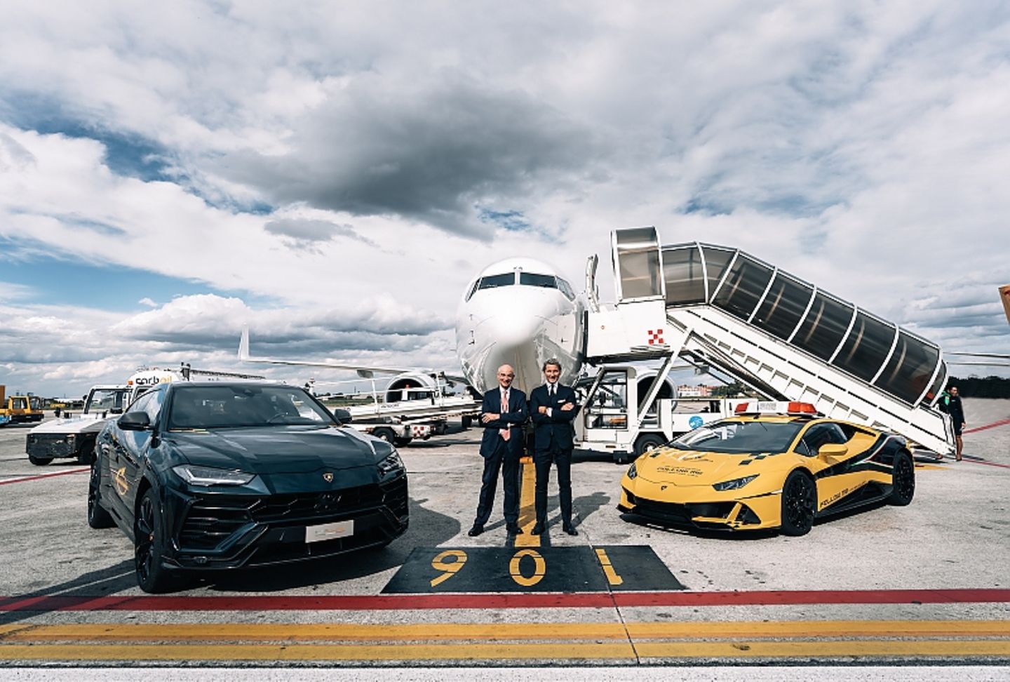Lamborghini am Flughafen Bologna
