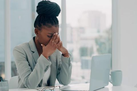 Zu viel Bildschirmzeit: Diese drei Tipps helfen gegen Migräne