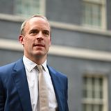 Seinen engen Verbündeten Dominic Raab ernannte Sunak zum stellvertretenden Premierminister und Justizminister. Der 48-Jährige war bereits von 2019 bis 2021 Außenminister und danach bis September vergangenen Jahres Justizminister.
