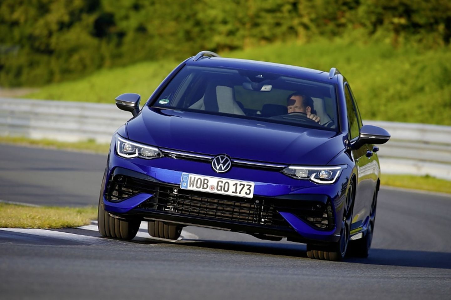 VW Golf R Variant MJ 2022