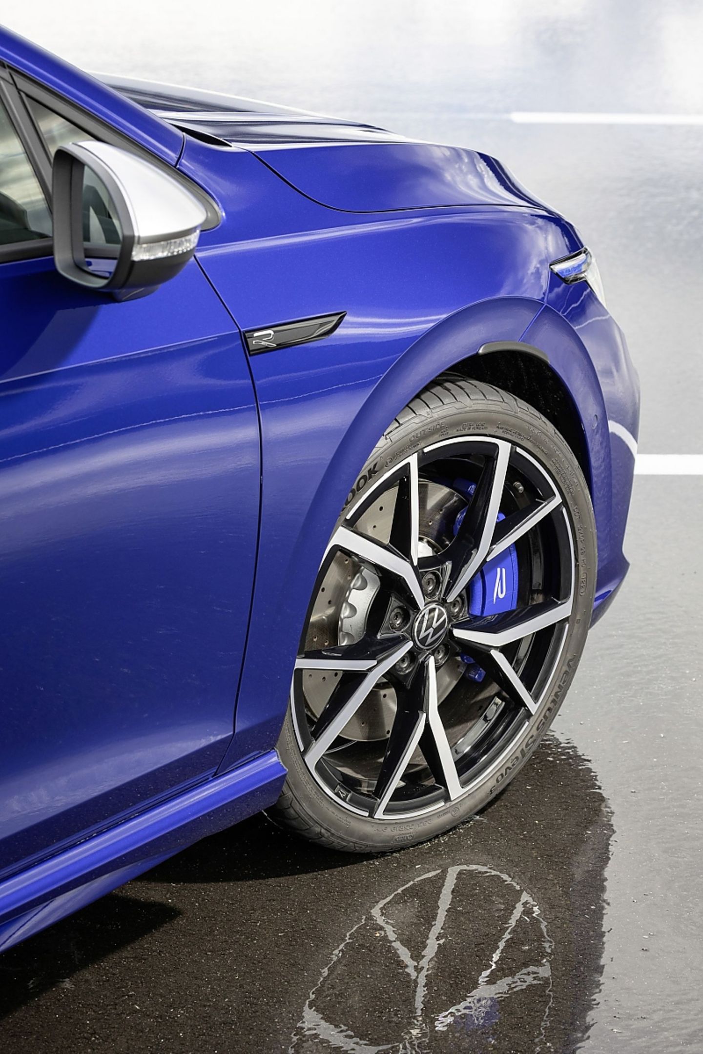 VW Golf R Variant MJ 2022
